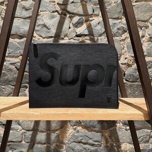 Louis Vuitton X Supreme FW17 Black Epi Logo Pochette Jour GM Pouch